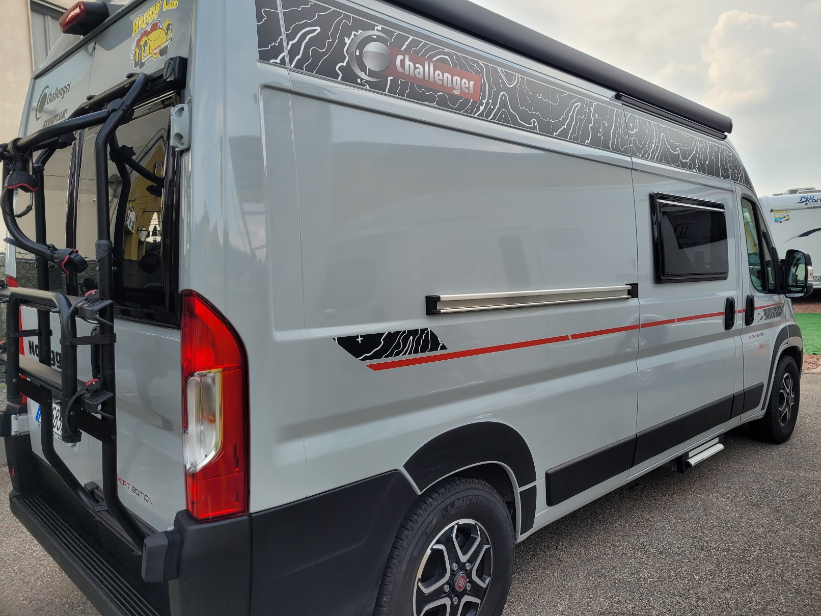 CHALLENGER V114 MAX SPORT (2)